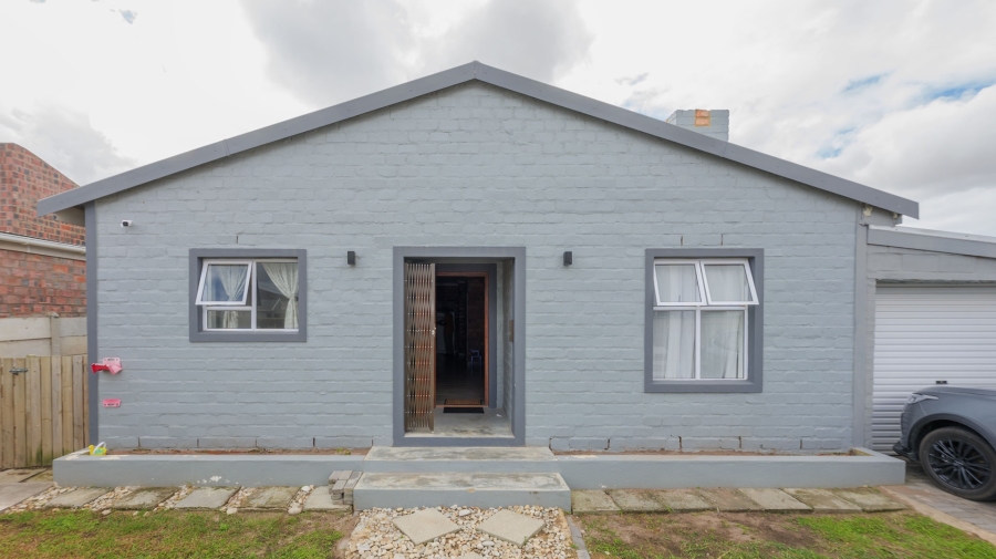 3 Bedroom Property for Sale in Bredasdorp Western Cape